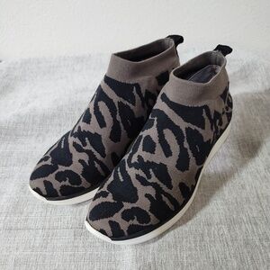 Louise et Cie Sock Sneaker Sz 7M